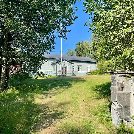 Lomamökit Riverfront Retreat Lohi With Sauna, Rapids & Wild Nature